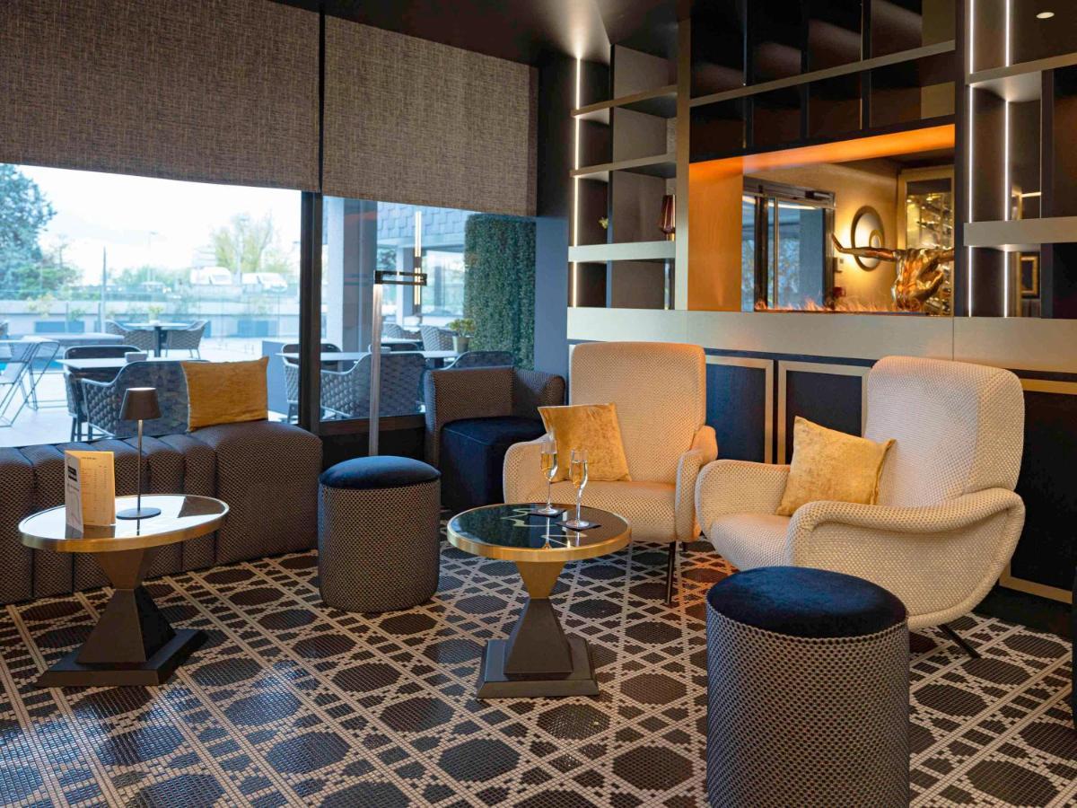 Mercure Orléans Centre Bords de Loire Esterno foto